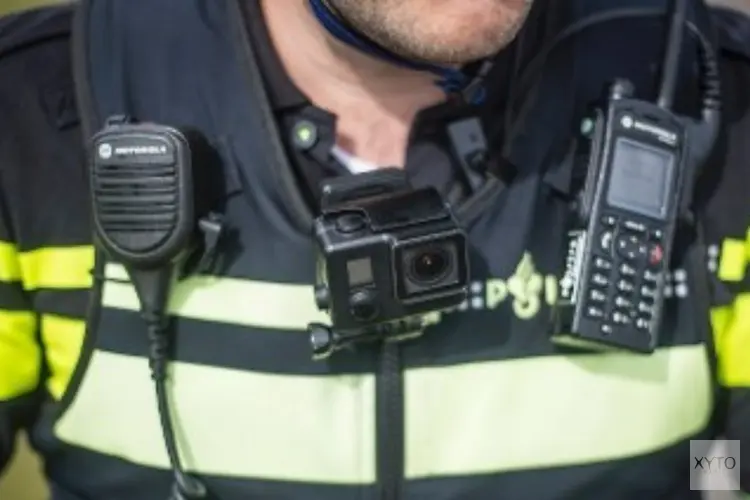 Man gewond in woning gevonden