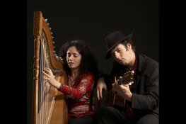 Harp-gitaar duo Claudia y Manito in Cellebroederskapel