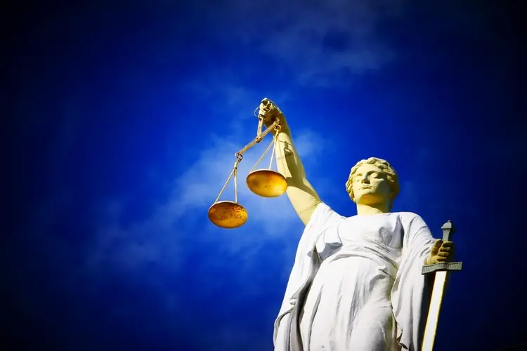 Drietal steelt voor meer dan ton aan cryptovaluta: OM eist celstraffen