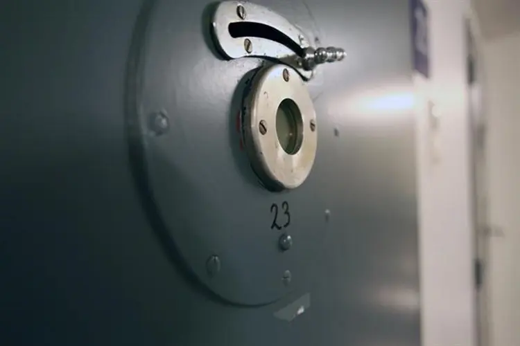 Gevangenisstraf geëist voor mensenhandel en criminele uitbuiting van een kwetsbare minderjarige in Limburg
