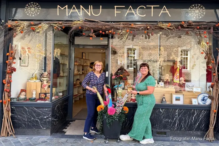 Manu Facta viert 10 jarig bestaan