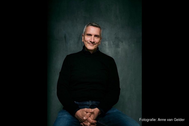 Schrijver en historicus Philip Dröge naar Maastricht met lezing over De tijdreiziger