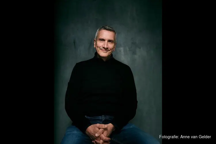 Schrijver en historicus Philip Dröge naar Maastricht met lezing over De tijdreiziger