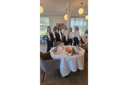 Een avond vol mooie verhalen: O.D.D. Femmes-Tastiques uit Maastricht schuift aan bij Dinner Sjiek in Parc Glana
